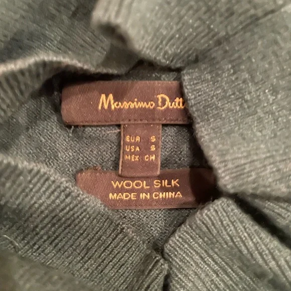 Massimo Dutti wool/silk oversized turtleneck sweater in emerald green - Picture 5 of 8